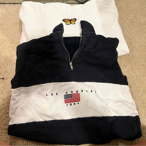 Brandy Melville Sweaters - Brandy Melville Sweatshirt Bundle